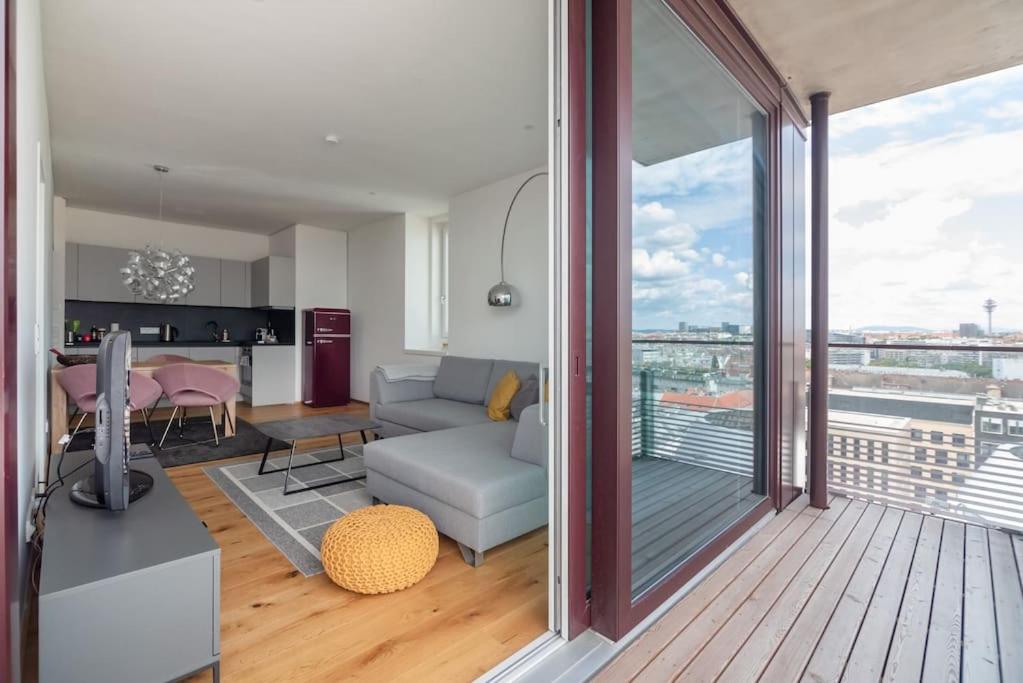Apartament Hoch Hinaus, Neu Und Stilvoll Mit Pool Am Dach Wiedeń Zewnętrze zdjęcie