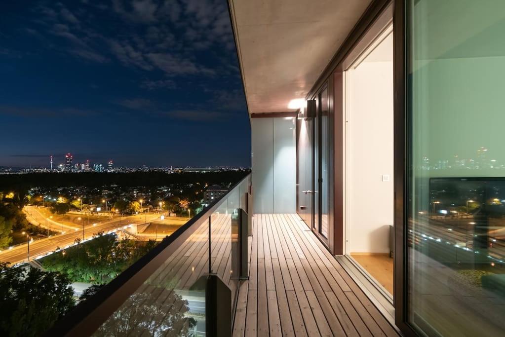 Apartament Hoch Hinaus, Neu Und Stilvoll Mit Pool Am Dach Wiedeń Zewnętrze zdjęcie